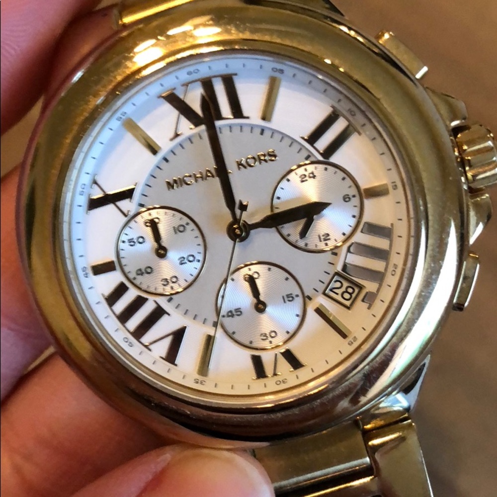☆ Michael Kors Designer Watch - Picture 4 of 5